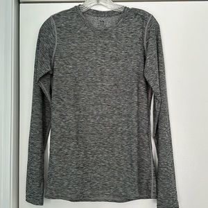 TYR Women’s Raglan Long Sleeve - Small